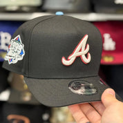 New Era Atlanta Braves '1999 World Series' A-Frame Black 9FIFTY Snapback | Glow in the Dark - Product Image