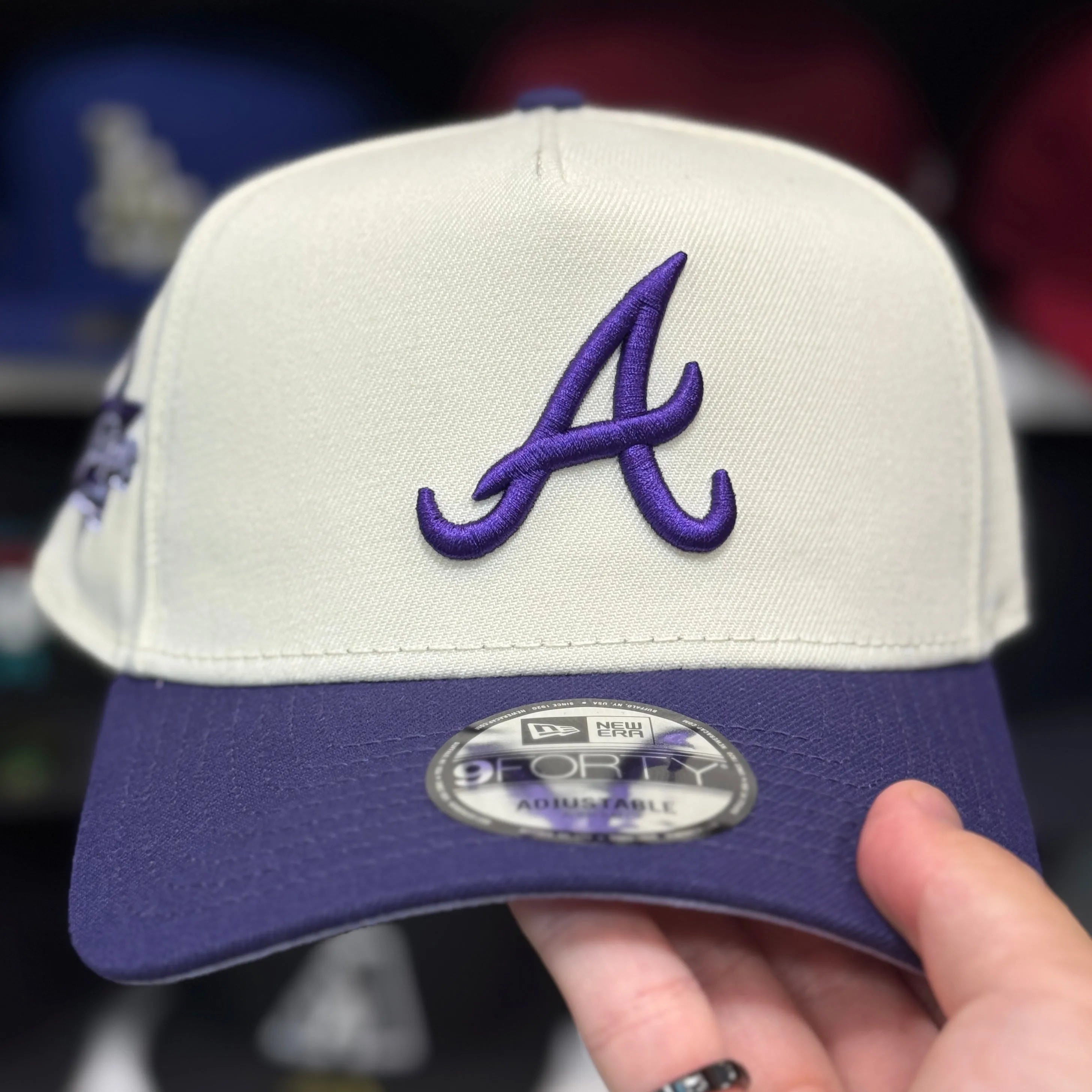 New Era Atlanta Braves '2025 All Star Game' A-Frame Creme/Purple 9FORTY Snapback - Product Image