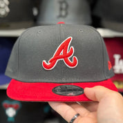 New Era Atlanta Braves Gray/Red 9FIFTY Snapback - Product Image