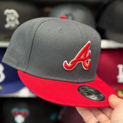 New Era Atlanta Braves Gray/Red 9FIFTY Snapback - Product Image