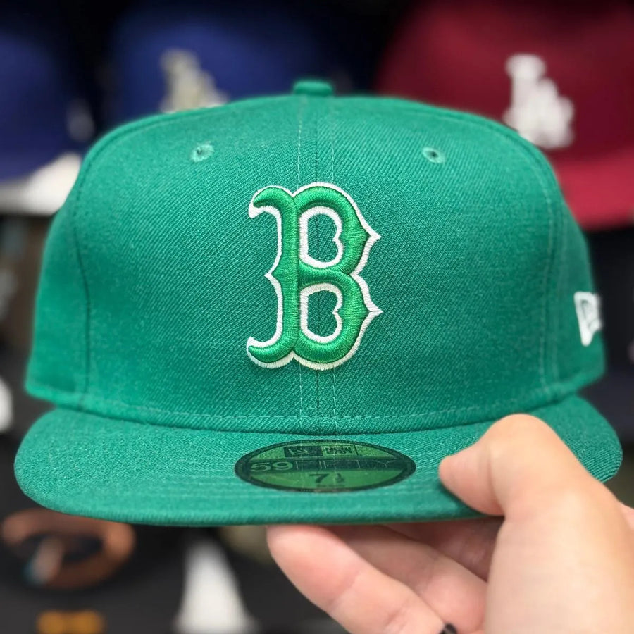 New Era Boston Red Sox Kelly Green 59FIFTY Fitted Hat - Product Image