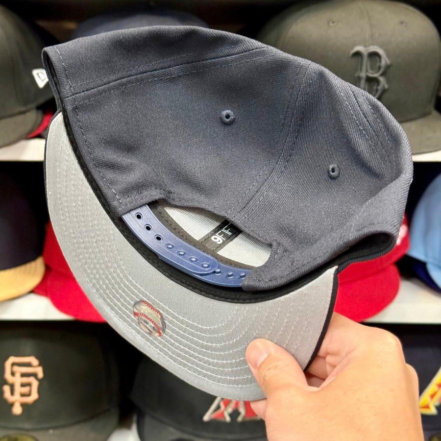 New Era Boston Red Sox 'Script Logo' Navy/Red 9FIFTY Snapback - Product Image