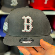 New Era Boston Red Sox '2004 World Series' Black/Pink Paisley 9FIFTY Snapback - Product Image