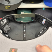 New Era Chicago Bulls Gray/Olive 9FIFTY Snapback - Product Image