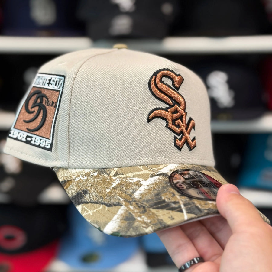 New Era Chicago White Sox '95 Years' A-Frame Beige/Realtree 9FORTY Snapback - Product Image