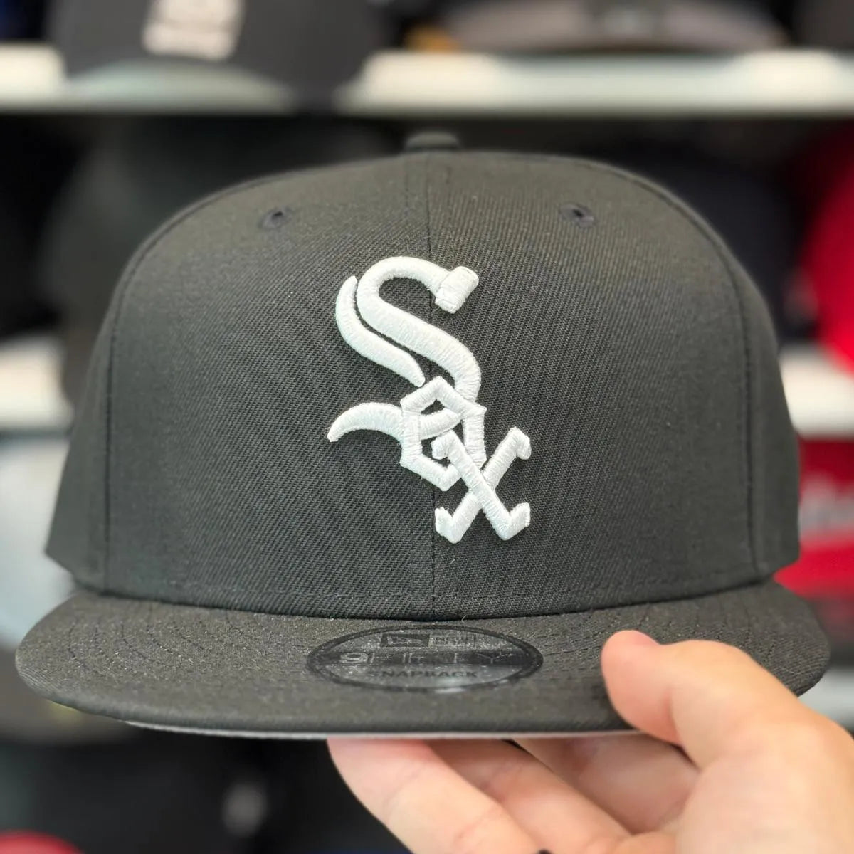 New Era Chicago White Sox Black 9FIFTY Snapback - Product Image