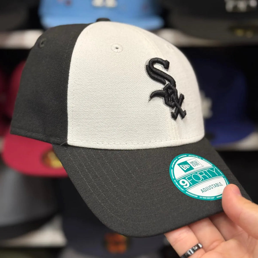 New Era Chicago White Sox Black/White 9FORTY Baseball Cap - Product Image