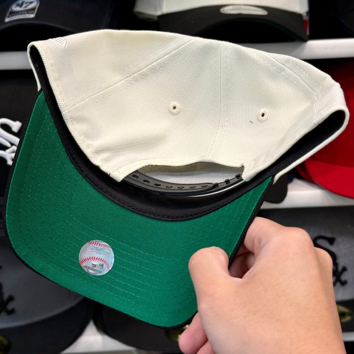 New Era Chicago White Sox 'Comiskey Park' A-Frame Creme/Black 9FORTY Snapback - Product Image