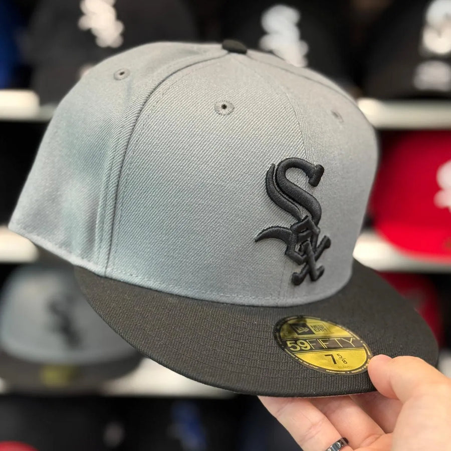New Era Chicago White Sox Grey/Black 59FIFTY Fitted Hat - Product Image
