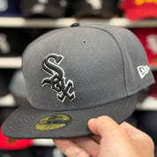 New Era Chicago White Sox 'Outline Logo' Grey/Black 59FIFTY Fitted Hat - Product Image