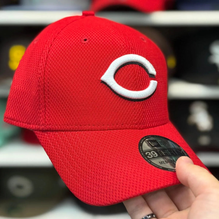 New Era Cincinnati Reds Red 39THIRTY Baseball Cap - Product Image