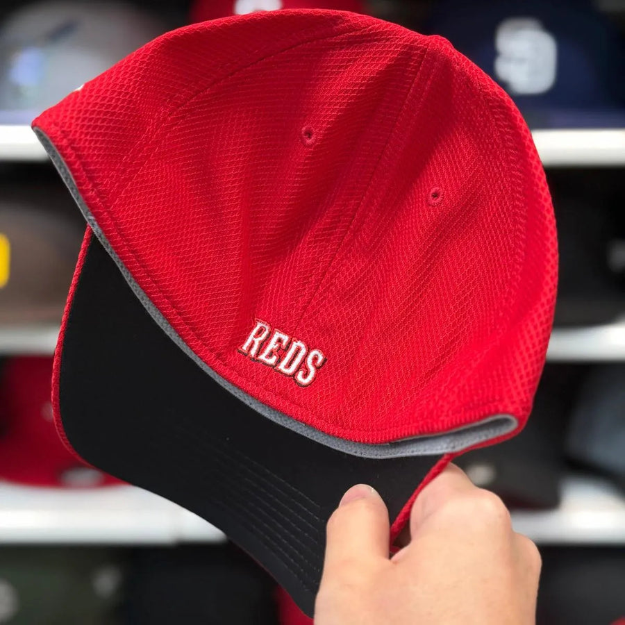 New Era Cincinnati Reds Red 39THIRTY Baseball Cap - Product Image