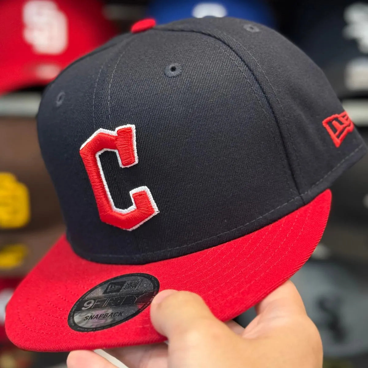 New Era Cleveland Guardians Navy/Red 9FIFTY Snapback - Product Image
