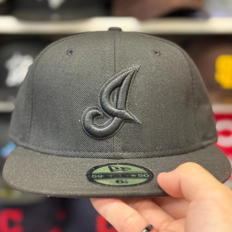 New Era Cleveland Indians All Black 59FIFTY Fitted Hat - Product Image
