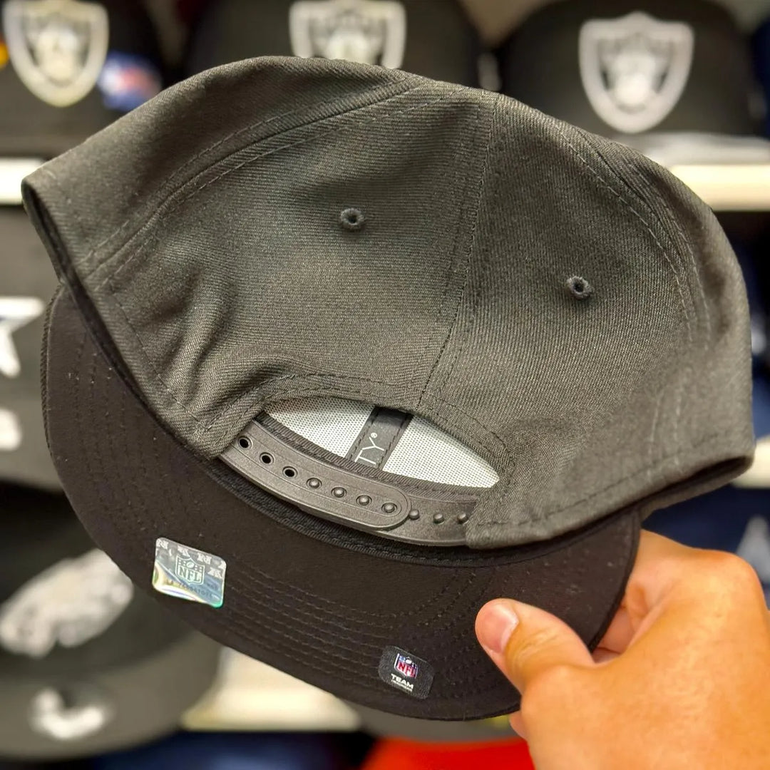 New Era Dallas Cowboys All Black 9FIFTY Adjustable Snapback Hat - Product Image