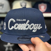 New Era Dallas Cowboys 'Script Logo' Navy/Silver 9FIFTY Snapback - Product Image