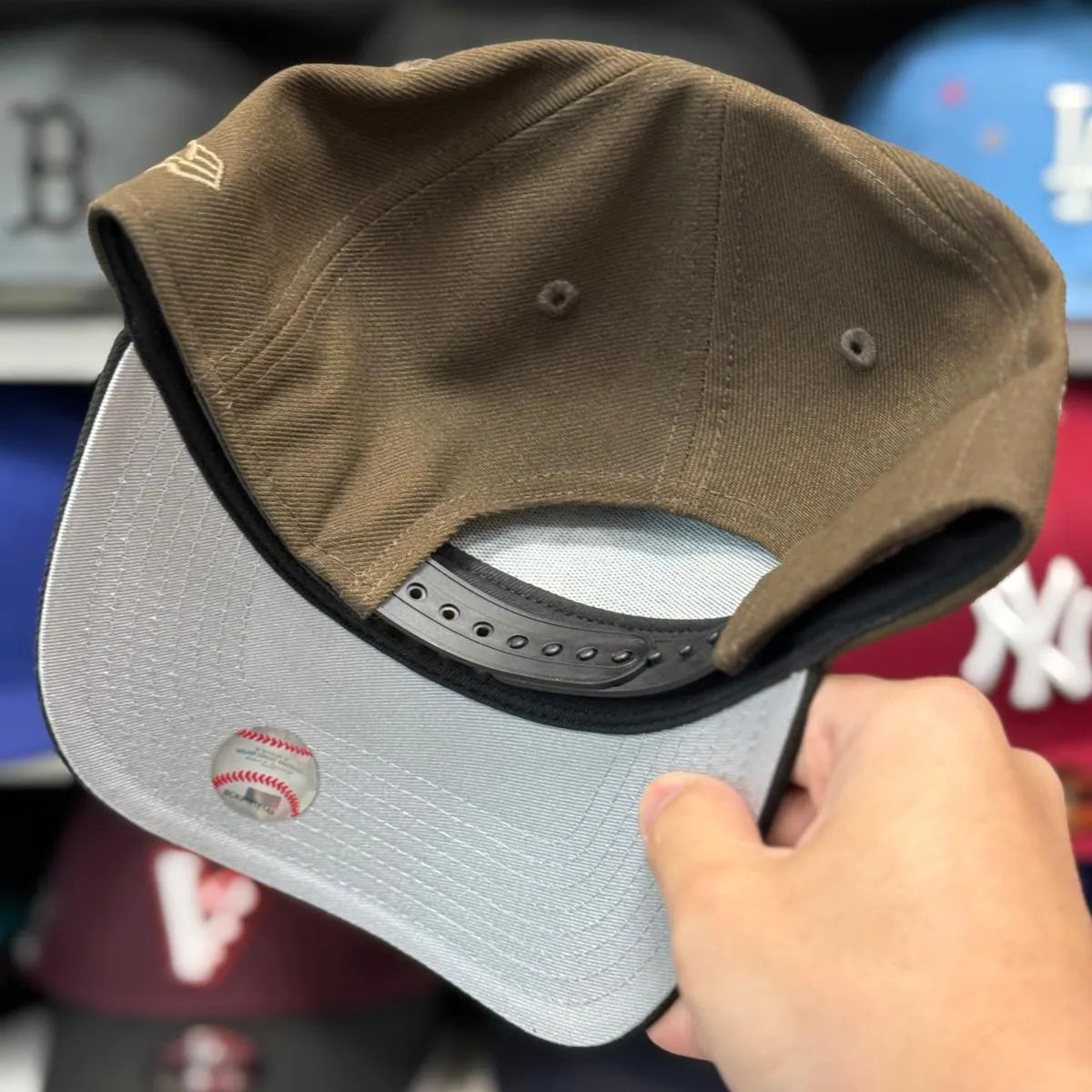 New Era Detroit Tigers 'Tiger Stadium' A-Frame Brown/Black 9FORTY Snapback - Product Image