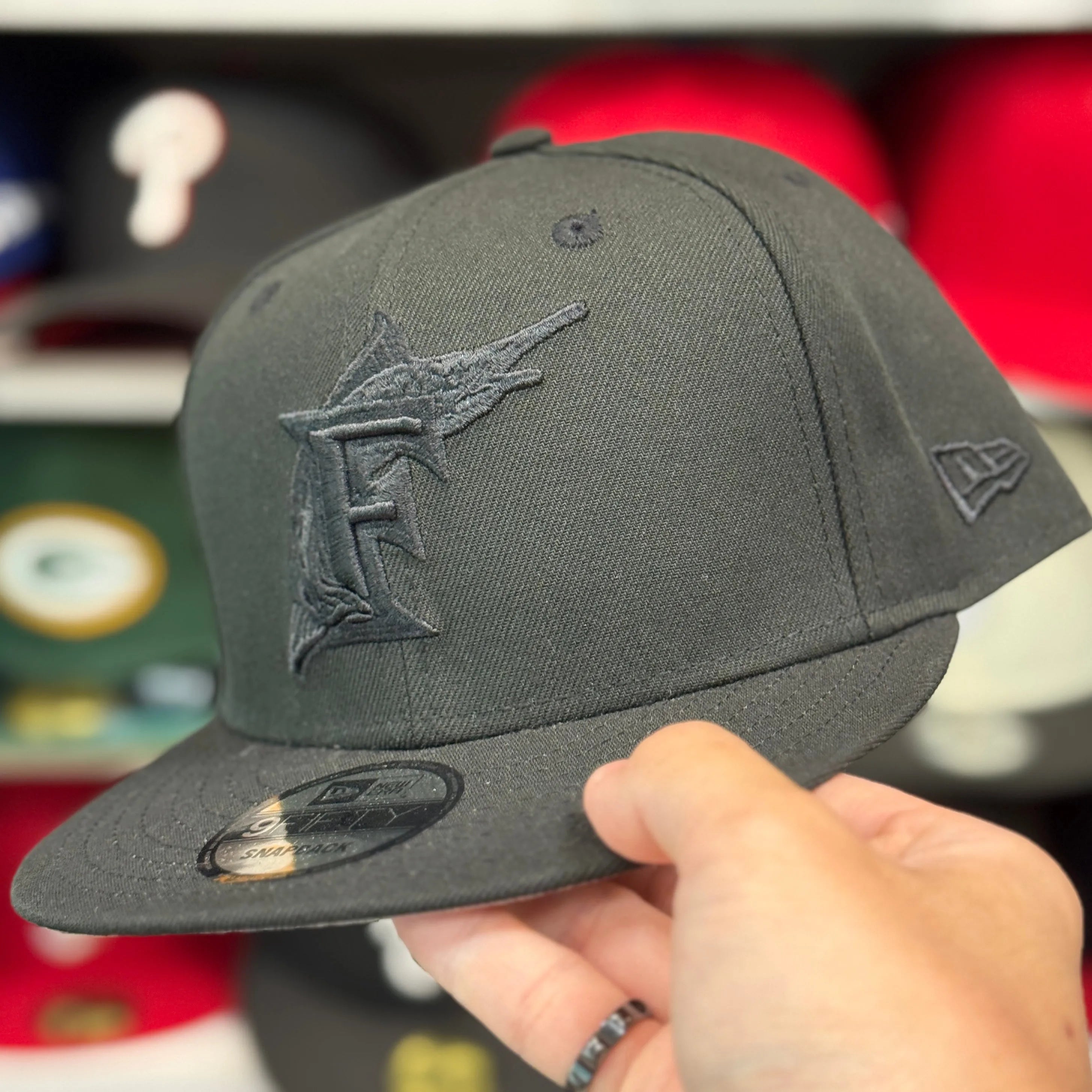 New Era Florida Marlins All Black 9FIFTY Snapback - Product Image