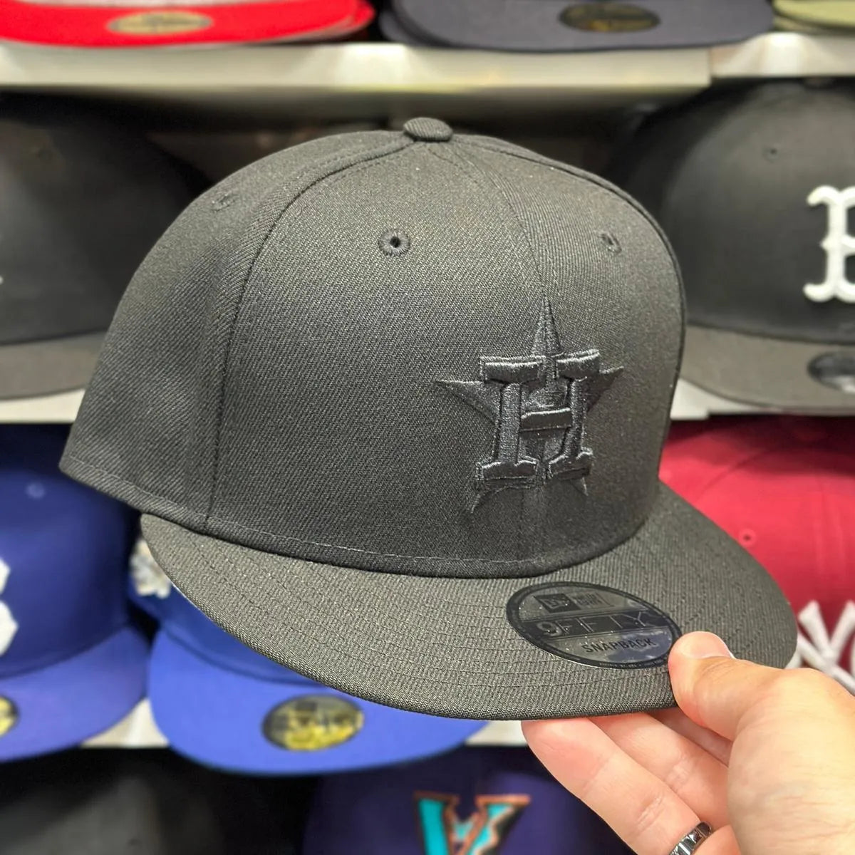 New Era Houston Astros Black 9FIFTY Snapback - Product Image
