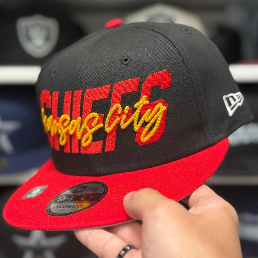 New Era Kansas City Chiefs Black/Red 9FIFTY Snapback - Product Image