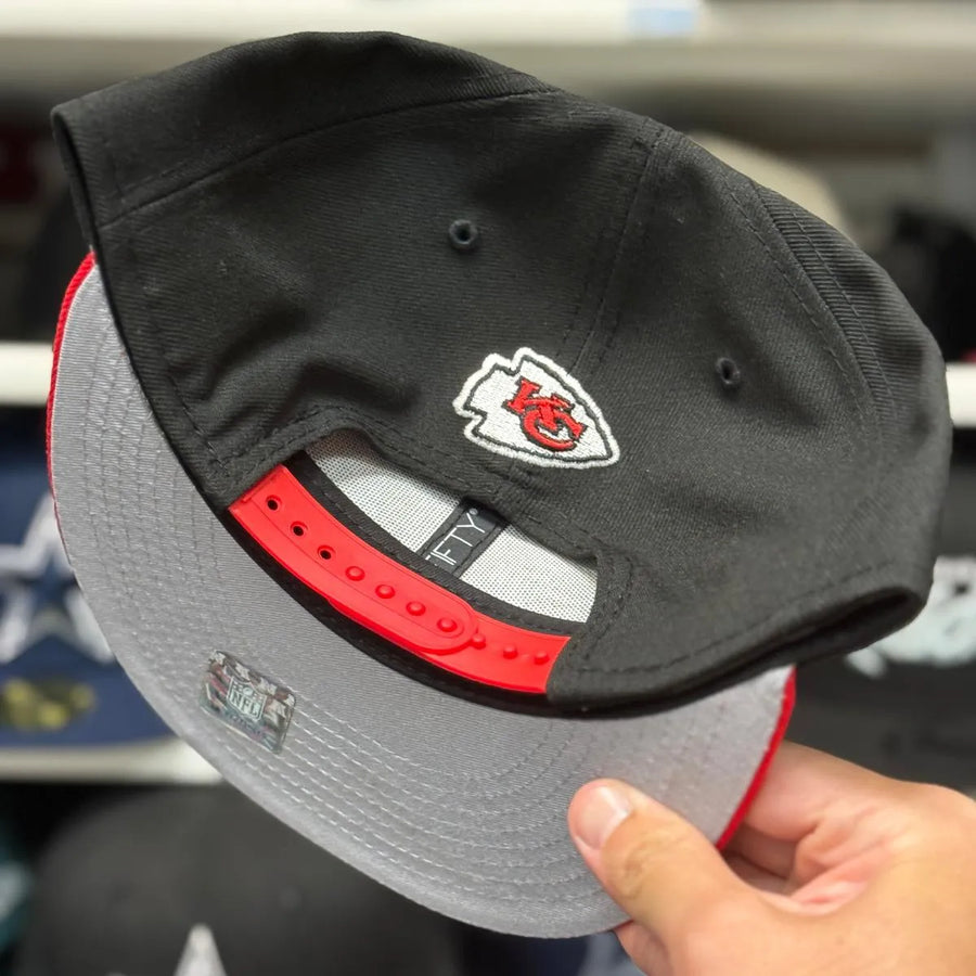 New Era Kansas City Chiefs Black/Red 9FIFTY Snapback - Product Image