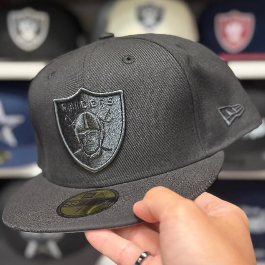 New Era Las Vegas Raiders All Black 59FIFTY Fitted Hat - Product Image