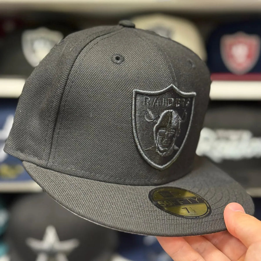 New Era Las Vegas Raiders All Black 59FIFTY Fitted Hat - Product Image