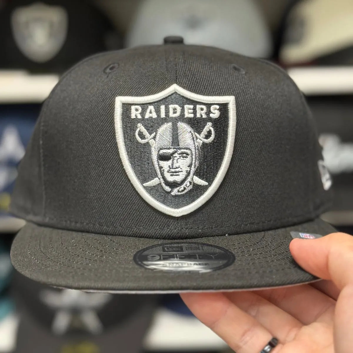 New Era Las Vegas Raiders Black 9FIFTY Snapback - Product Image