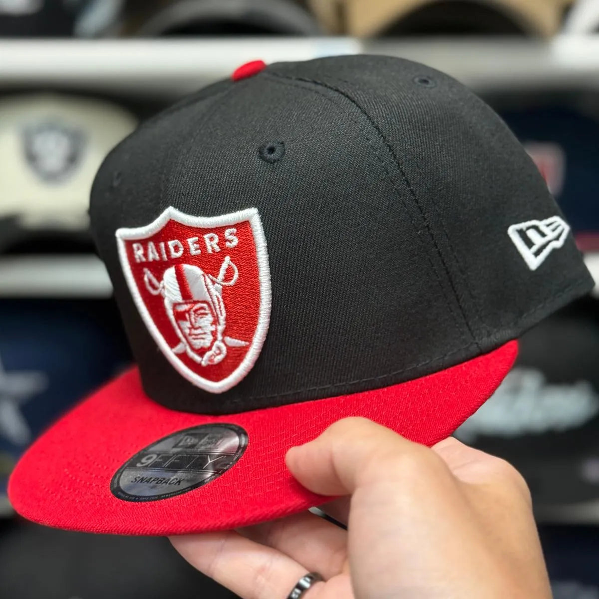 New Era Las Vegas Raiders Black/Red 9FIFTY Snapback - Product Image