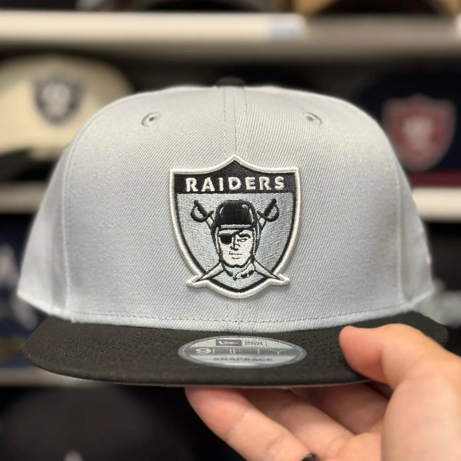 New Era Las Vegas Raiders Silver/Black 9FIFTY Snapback - Product Image
