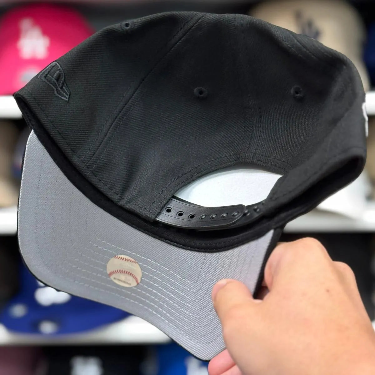 New Era Los Angeles Dodgers '1988 WS Upside Down Logo' A-Frame Black/White 9FORTY Snapback - Product Image