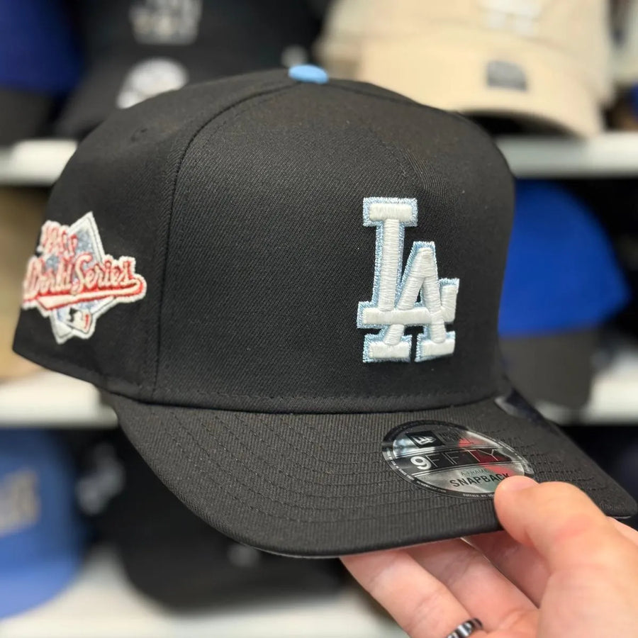 New Era Los Angeles Dodgers '1998 World Series' A-Frame Black/Blue Chrome 9FIFTY Snapback | Glow in the Dark - Product Image