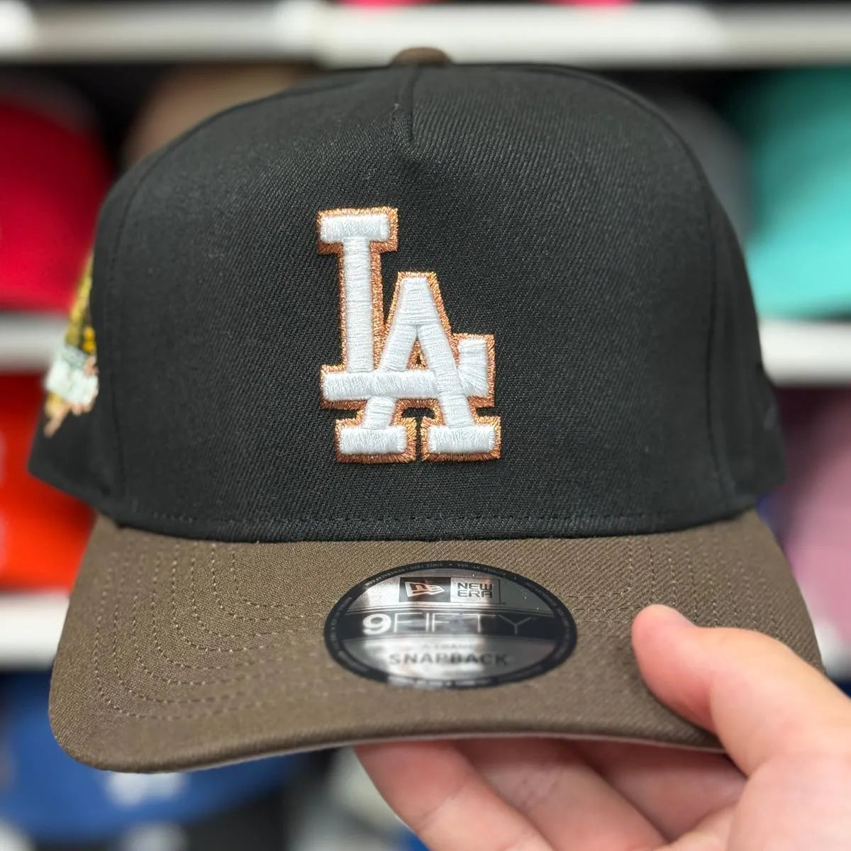 New Era Los Angeles Dodgers '2024 World Series Champions' A-Frame Black/Brown 9FIFTY Snapback - Product Image