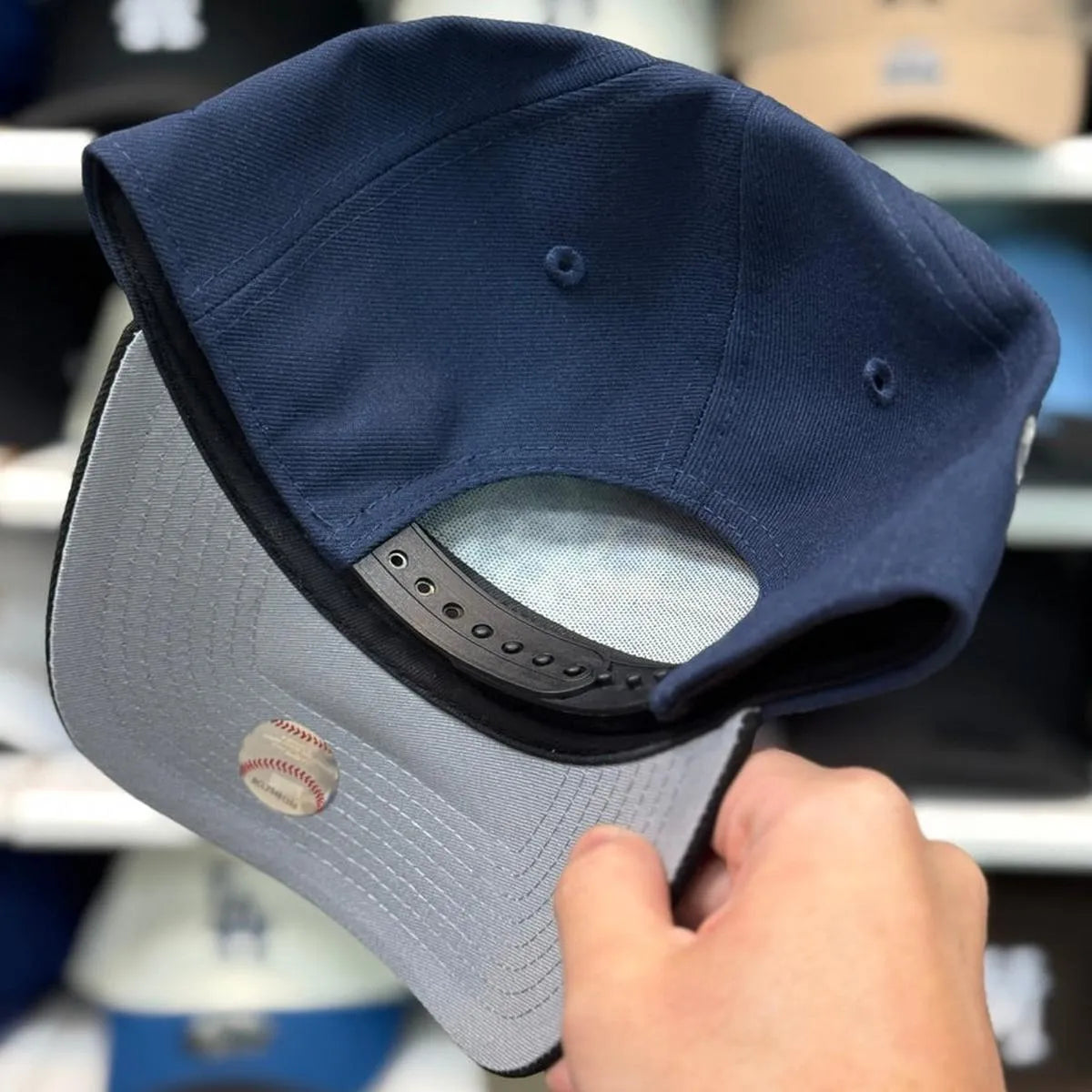 New Era Los Angeles Dodgers '2025 World Series Champions' A-Frame Navy/Black 9FORTY Snapback - Product Image