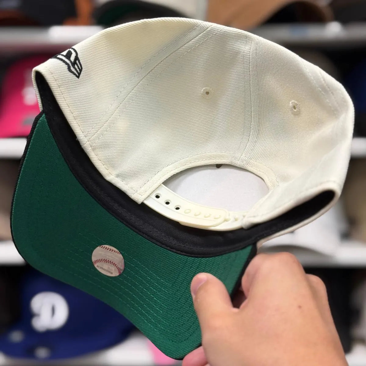 New Era Los Angeles Dodgers '40th Anniversary' A-Frame Creme/Black 9FORTY Snapback - Product Image