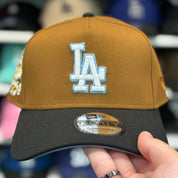 New Era Los Angeles Dodgers '40th Anniversary' A-Frame Tan/Black 9FORTY Snapback | Glow in the Dark - Product Image