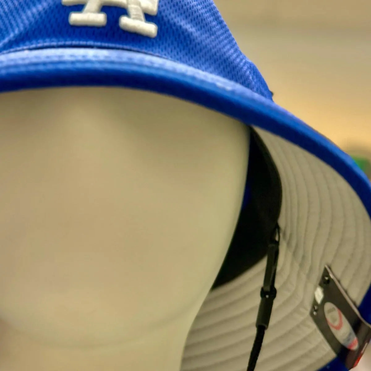 New Era Los Angeles Dodgers Blue/White Bucket Hat - Product Image