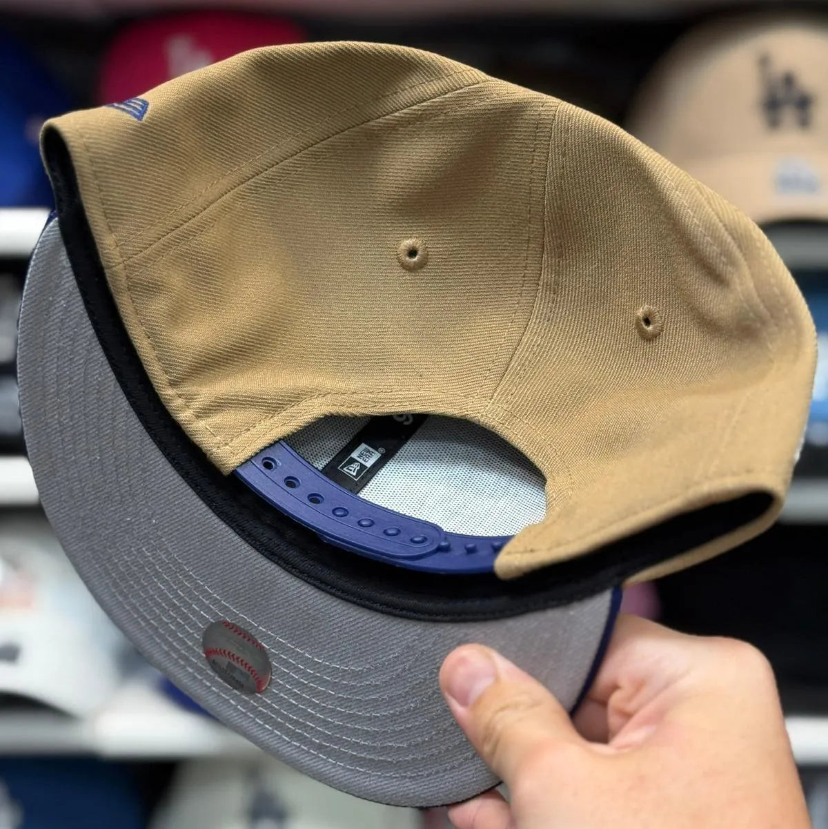 New Era Los Angeles Dodgers 'Large Kanji Script' Tan/Blue 9FIFTY Snapback - Product Image