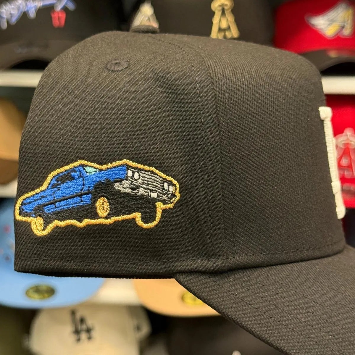 New Era Los Angeles Dodgers 'Lowrider Palm Tree' A-Frame Black 9FORTY Snapback | Blue Under Brim - Product Image