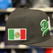 New Era Los Angeles Dodgers 'Mexico Themed Script' Black 9FIFTY Snapback - Product Image