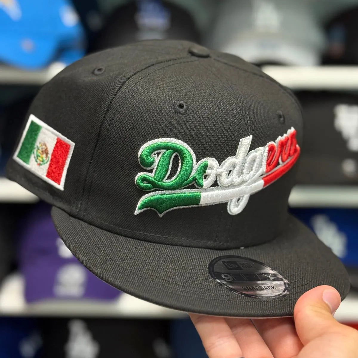 New Era Los Angeles Dodgers 'Mexico Themed Script' Black 9FIFTY Snapback - Product Image