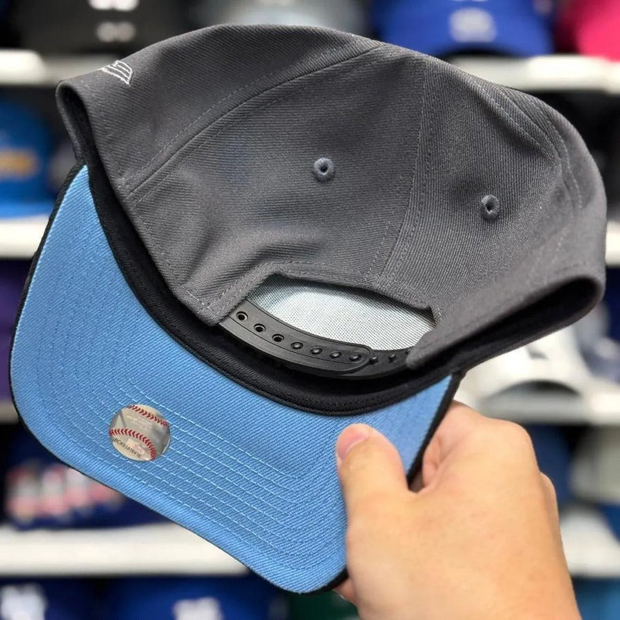 New Era Los Angeles Dodgers 'Olympic Stadium' A-Frame Grey/Black 9FORTY Snapback - Product Image