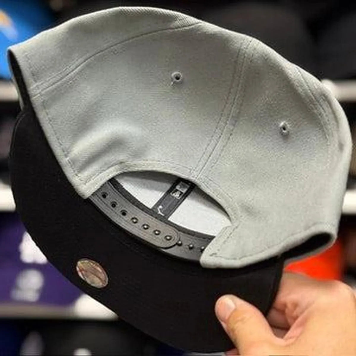 New Era Los Angeles Dodgers 'Red Outline' Gray/Black 9FIFTY Snapback - Product Image