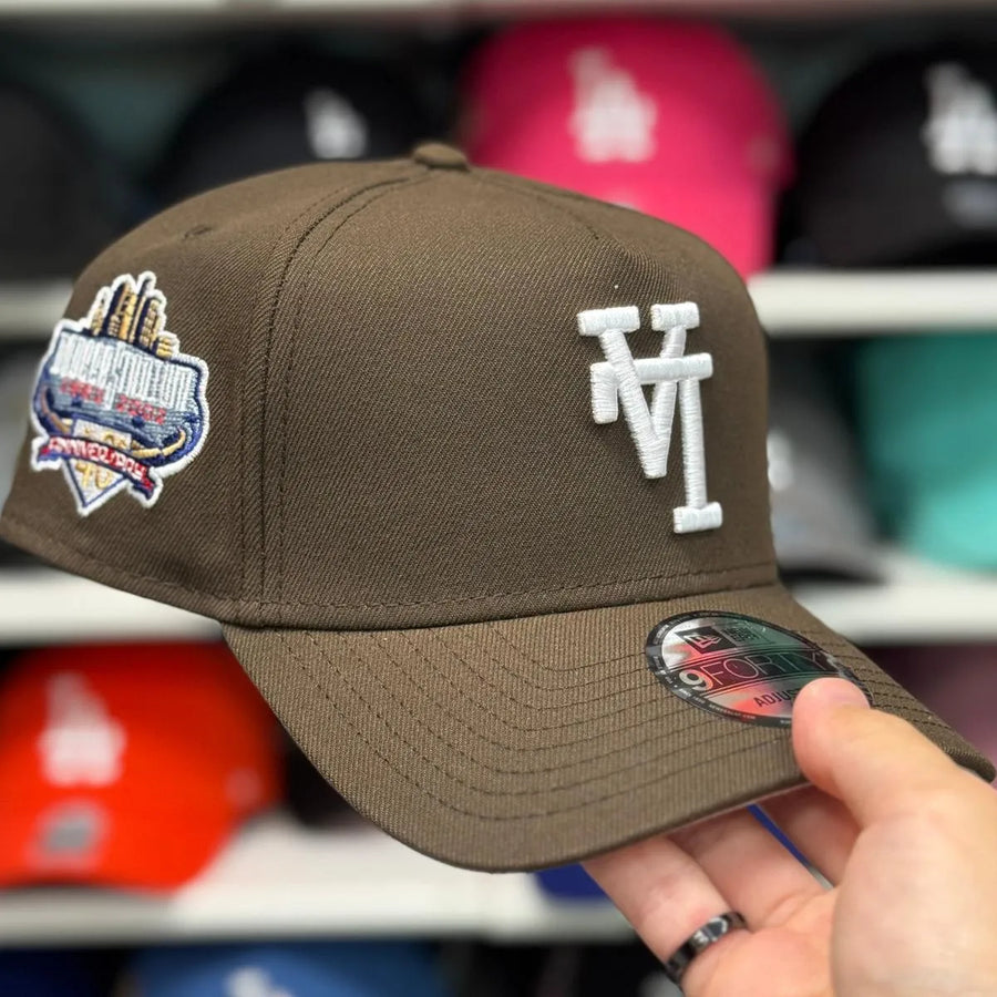 New Era Los Angeles Dodgers Upside Down Logo '40th Anniversary' A-Frame Brown/White 9FORTY Snapback - Product Image