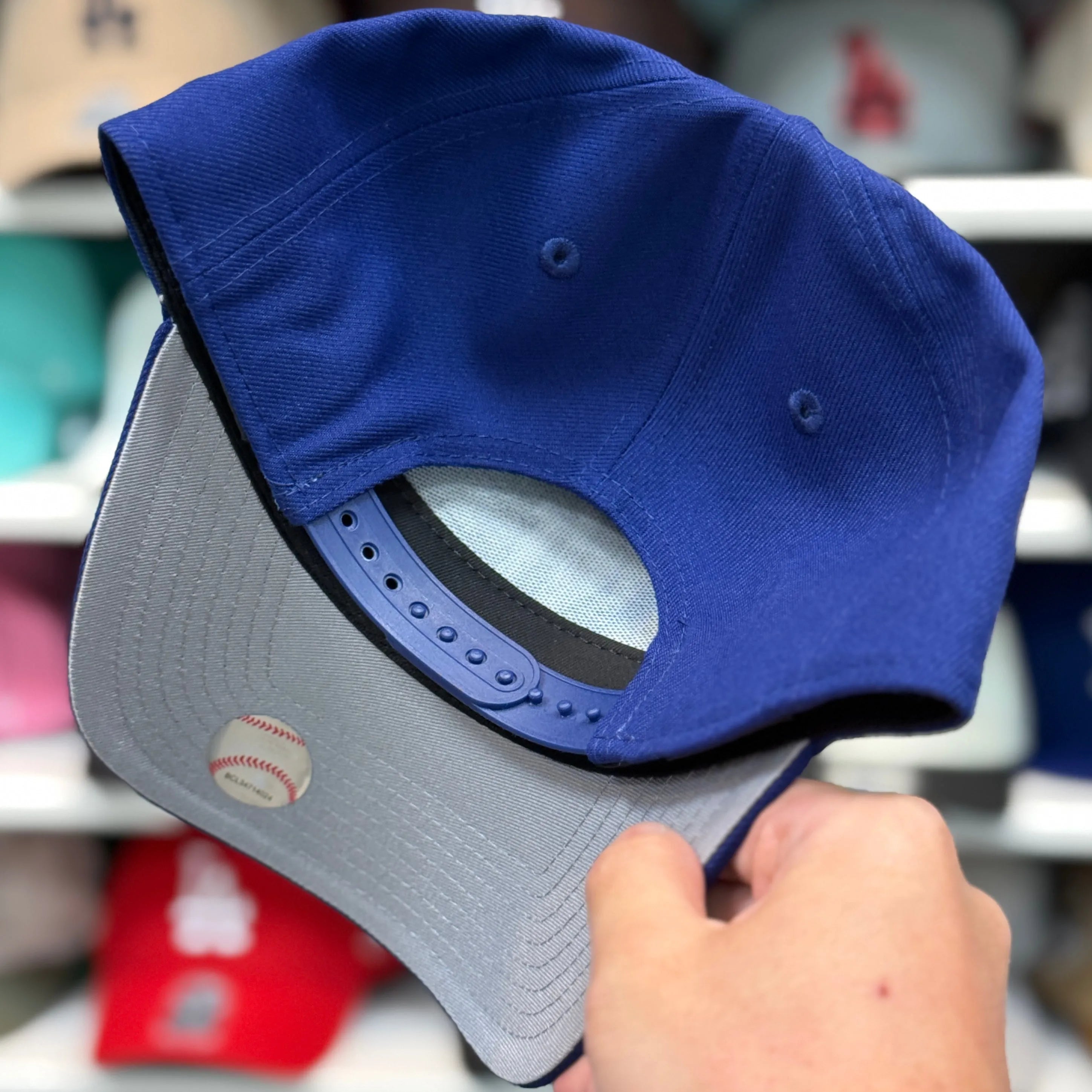 New Era Los Angeles Dodgers 'Upside Down Logo' A-Frame Blue 9FORTY Snapback - Product Image