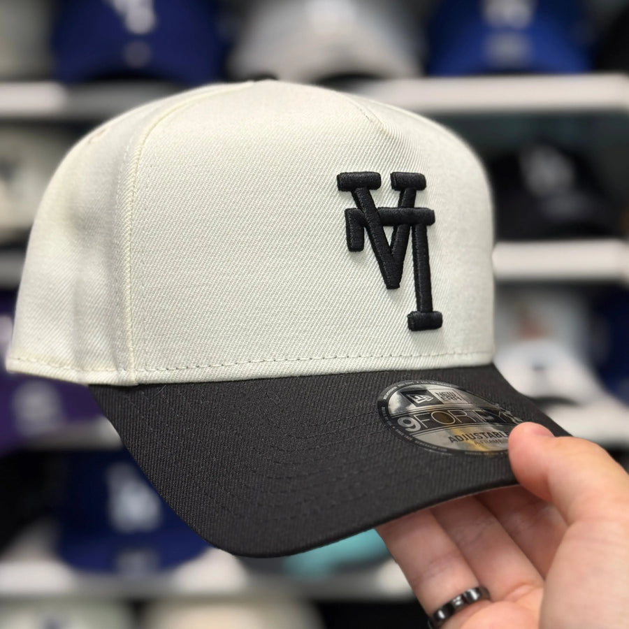 New Era Los Angeles Dodgers 'Upside Down Logo' A-Frame Creme/Black 9FORTY Snapback - Product Image