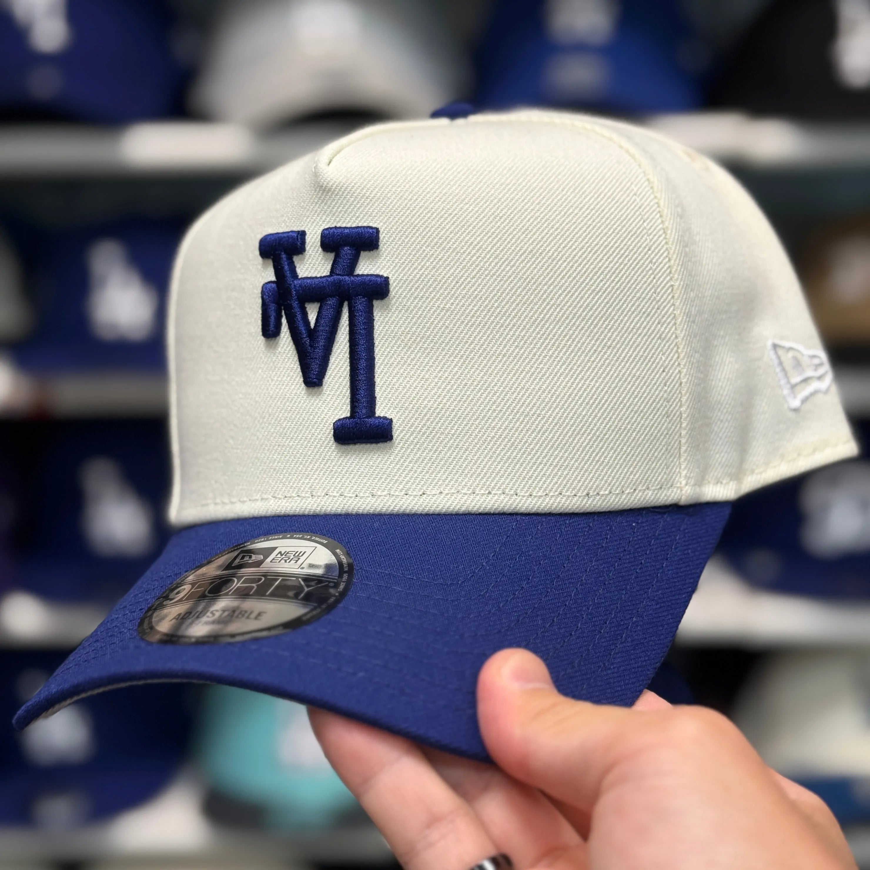 New Era Los Angeles Dodgers 'Upside Down Logo' A-Frame Creme/Blue 9FORTY Snapback - Product Image