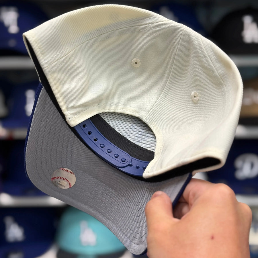 New Era Los Angeles Dodgers 'Upside Down Logo' A-Frame Creme/Blue 9FORTY Snapback - Product Image