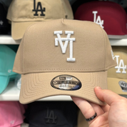 New Era Los Angeles Dodgers 'Upside Down Logo' A-Frame Khaki 9FORTY Snapback - Product Image