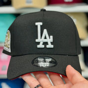 New Era Los Angeles Dodgers 'World Series' A-Frame Black 9FORTY Snapback | Red Under Brim - Product Image